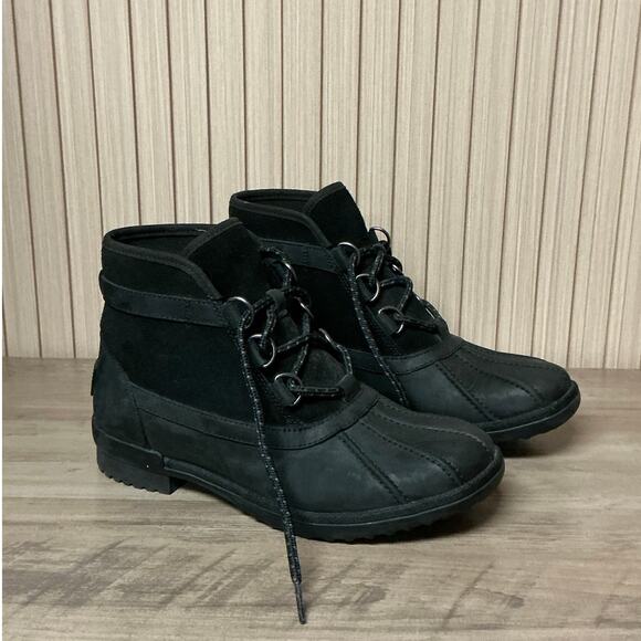 UGG Women’s Greda Leather Waterproof Boots Black Size 9 - 1112650 - Picture 2 of 8